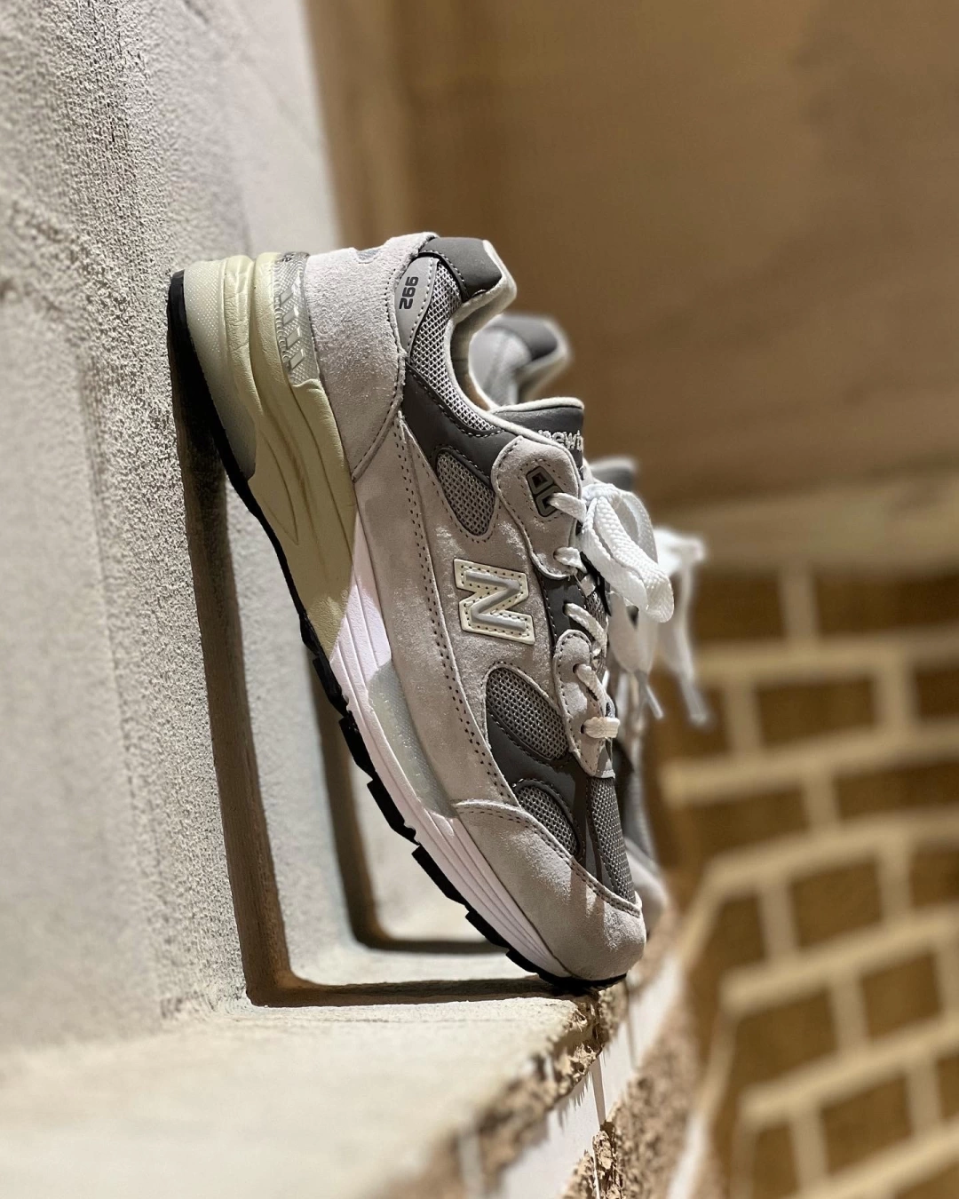 New balance 690 sale gris