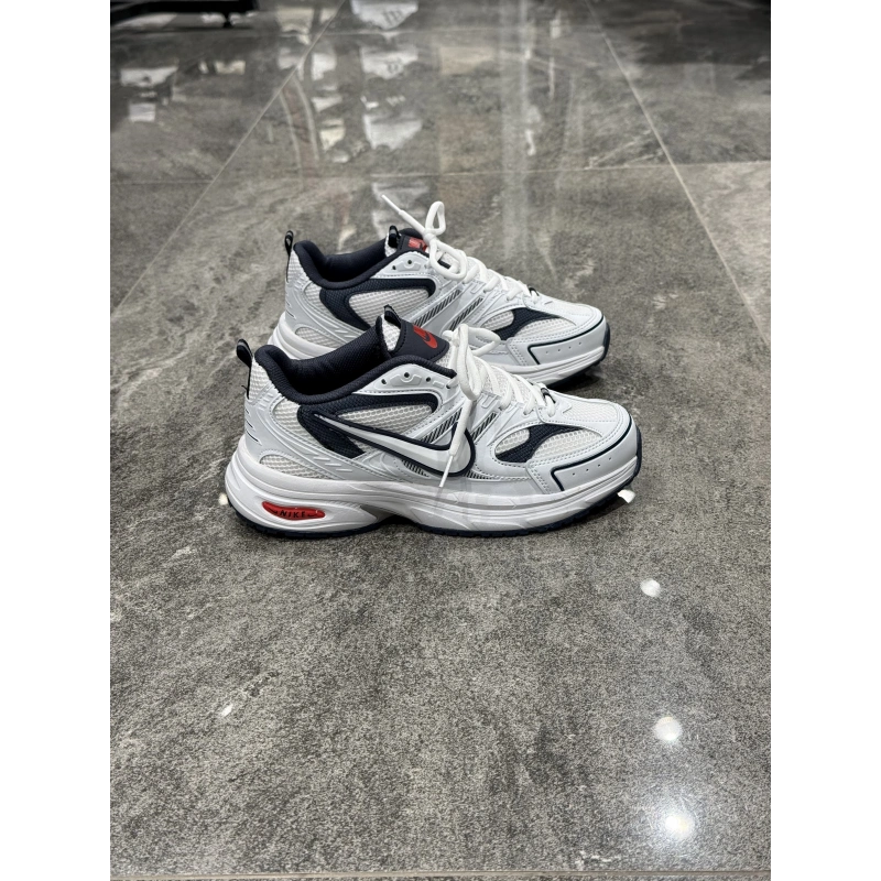 Nıke Lnitiator Beyaz Lacivert Kırmızı Detaylı Spor Ayakkabı