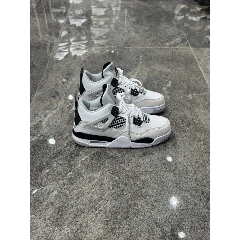 Air Jordan 4 White Black Sneaker
