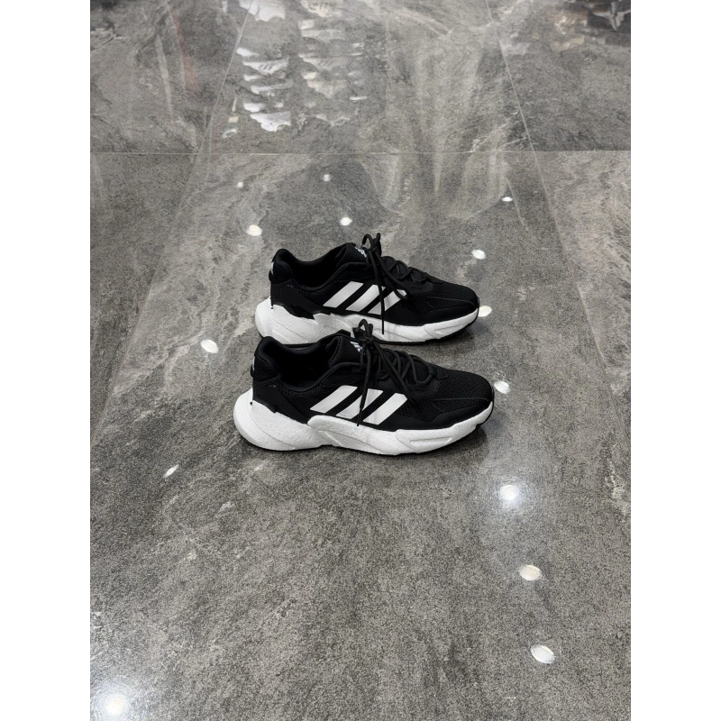 Adidas Jetboost Siyah Beyaz Çizgi Detaylı Spor Ayakkabı