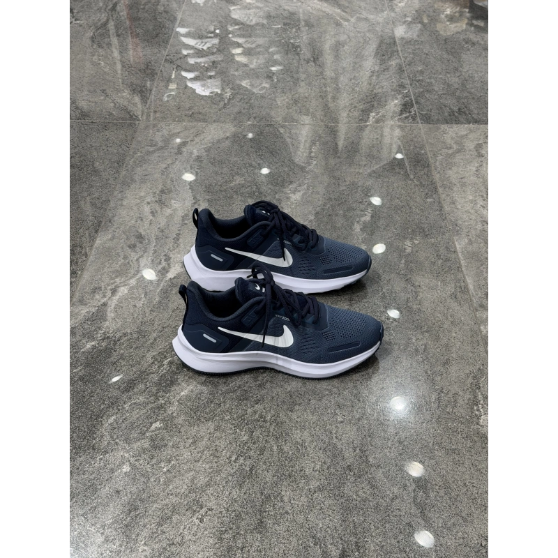 Nıke Zoomx Laci Beyaz Detaylı Spor Ayakkabı