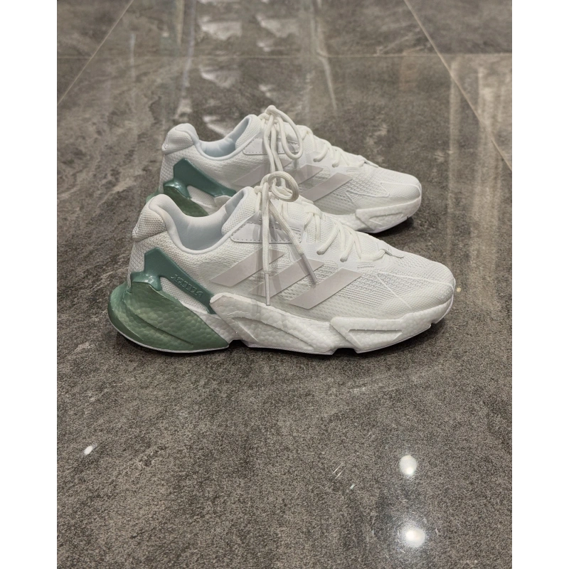 Adidas Jetboost Beyaz Su Yeşil Detaylı