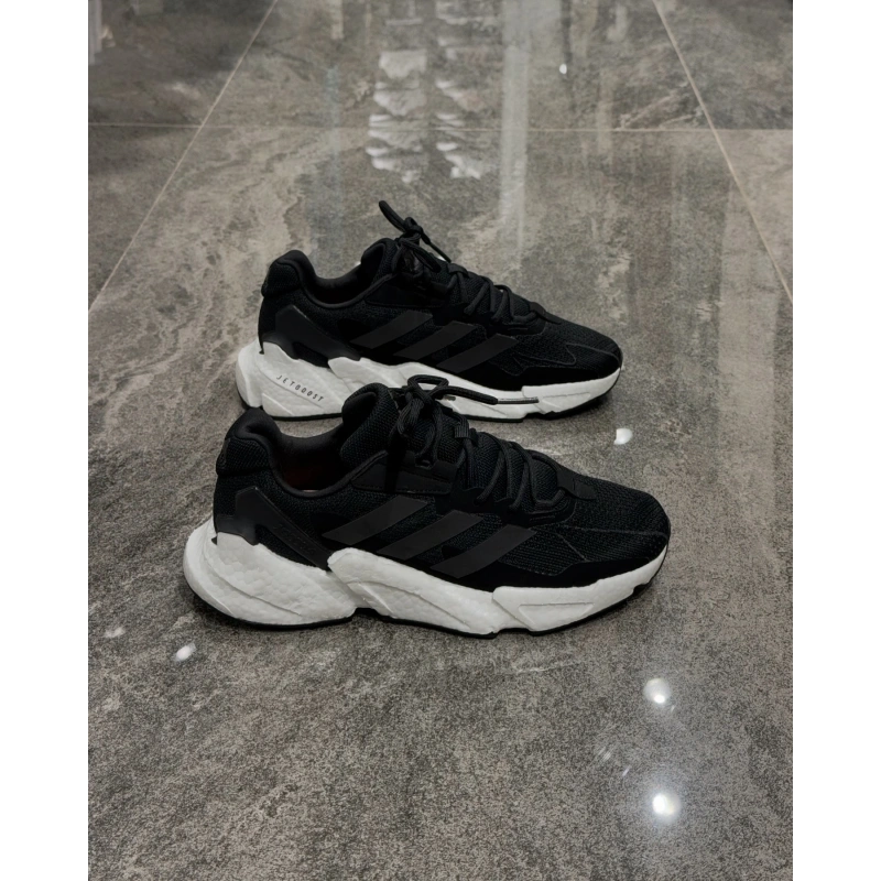 Adidas Jetboost Siyah Beyaz Detaylı