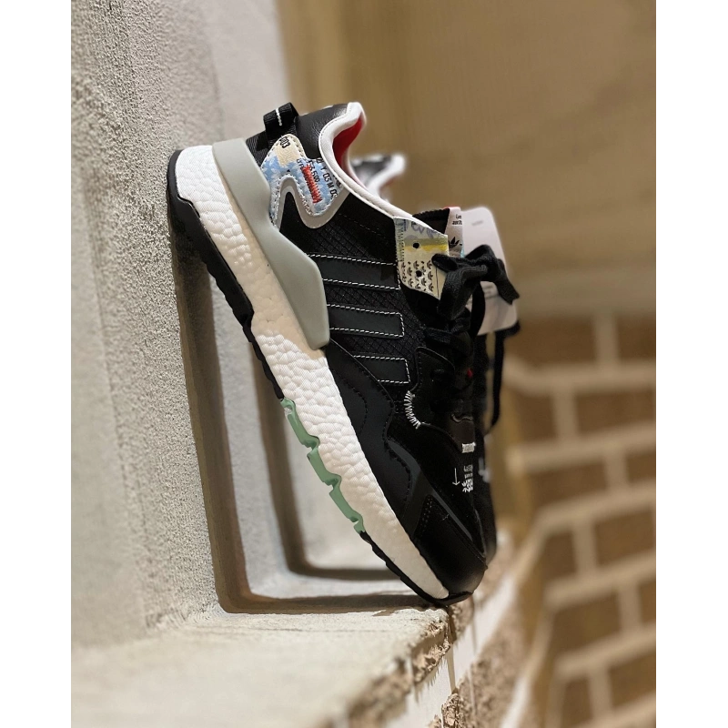 Adidas Jogger Siyah Yazı Detaylı