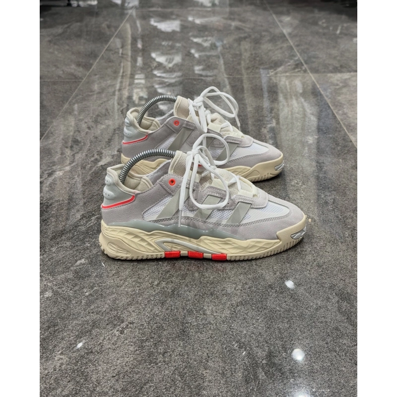 Adidas Nıtebal Krem Turuncu Detaylı Spor Ayakkabı