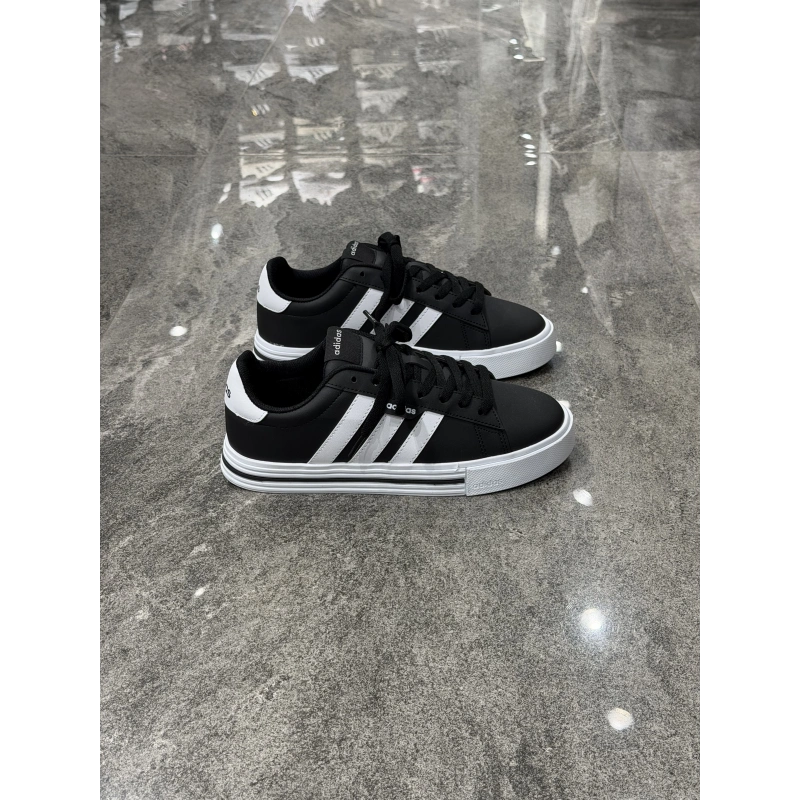Adidas Triple Cloud Siyah Beyaz Spor Ayakkabı