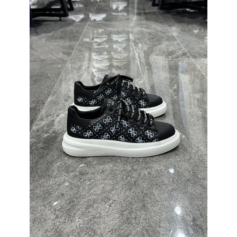 Gues Deri Siyah Desenli Spor Ayakkabı