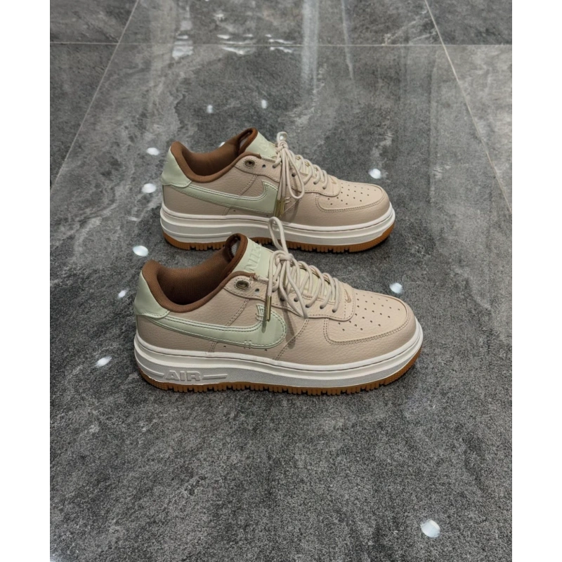 Nike Air Force 1 Luxe Pecan