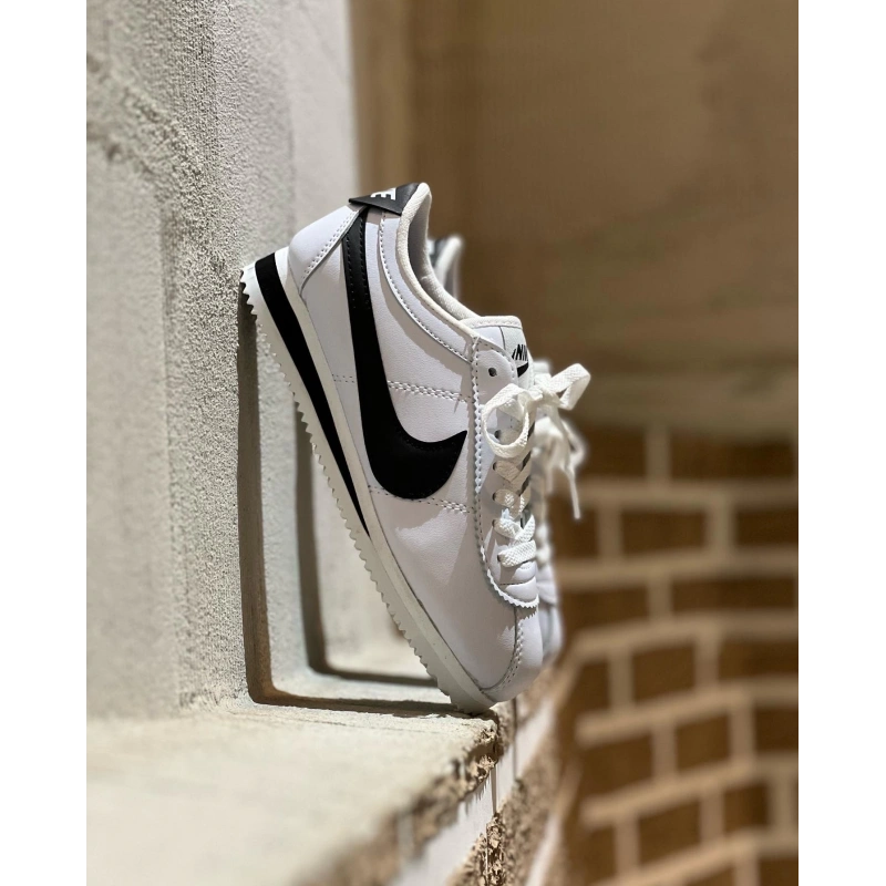 Nıke Cortez Beyaz Siyah