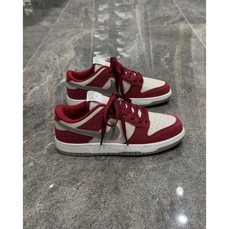 Nike Dunk Low Bordo Süet Gri Detaylı