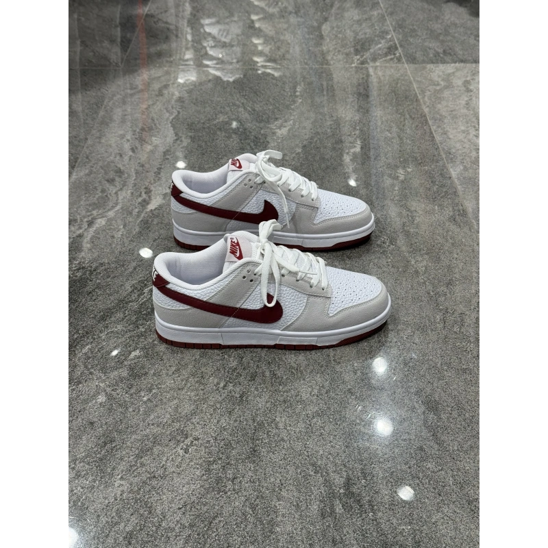 Nike Dunk Low SB Beyaz Bej Bordo Detaylı