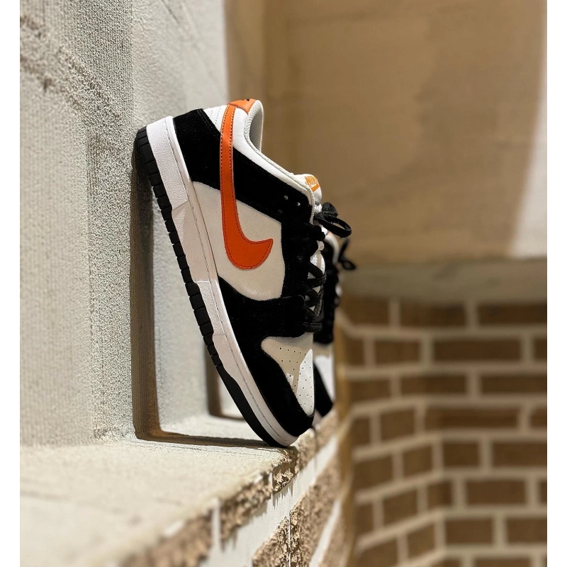 Nıke dunk siyah beyaz turuncu detaylı