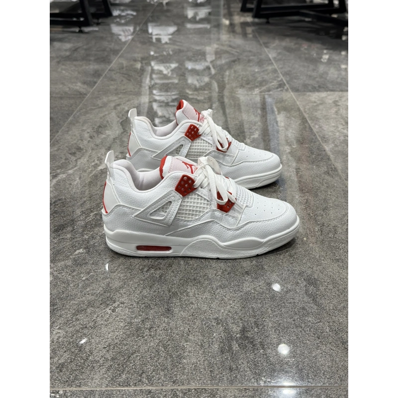 Nike Jordan 4 Beyaz Kırmızı Detaylı