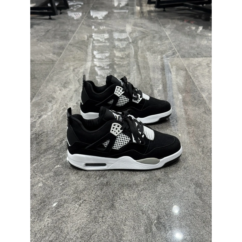 Nike Jordan 4 Siyah Süet Beyaz Taban Detaylı