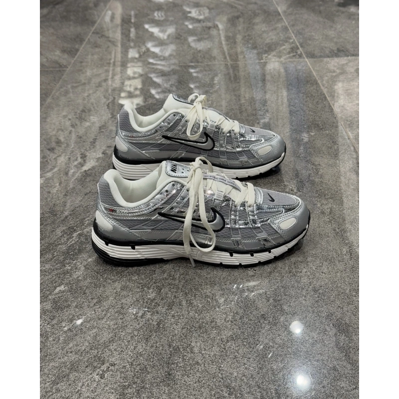 Nike Sportswear P-6000 Gümüş Detaylı Spor Ayakkabı
