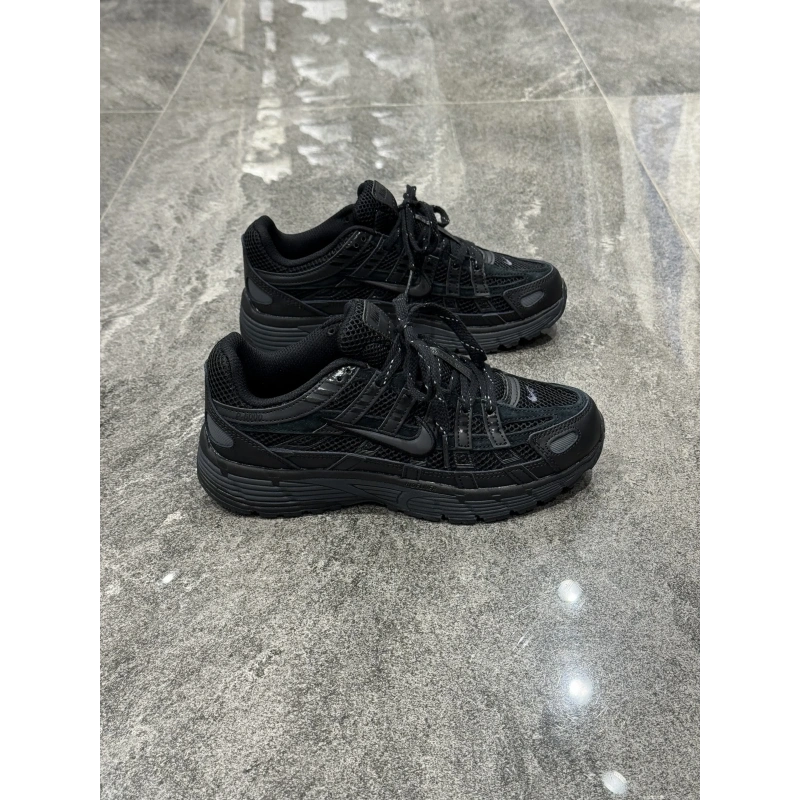 Nike Sportswear P-6000 Siyah Siyah Detaylı