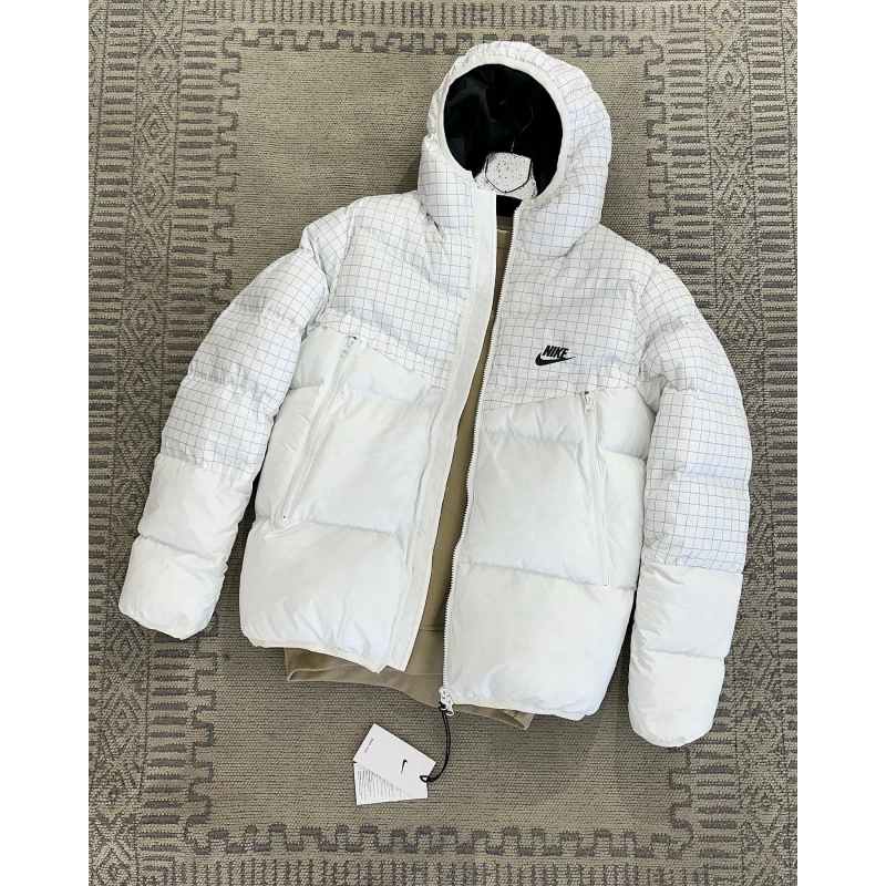 Nıke tech beyaz kapüşonlu şişme mont