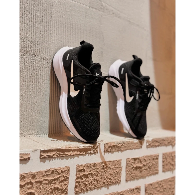 Nıke Zoom Siyah Beyaz