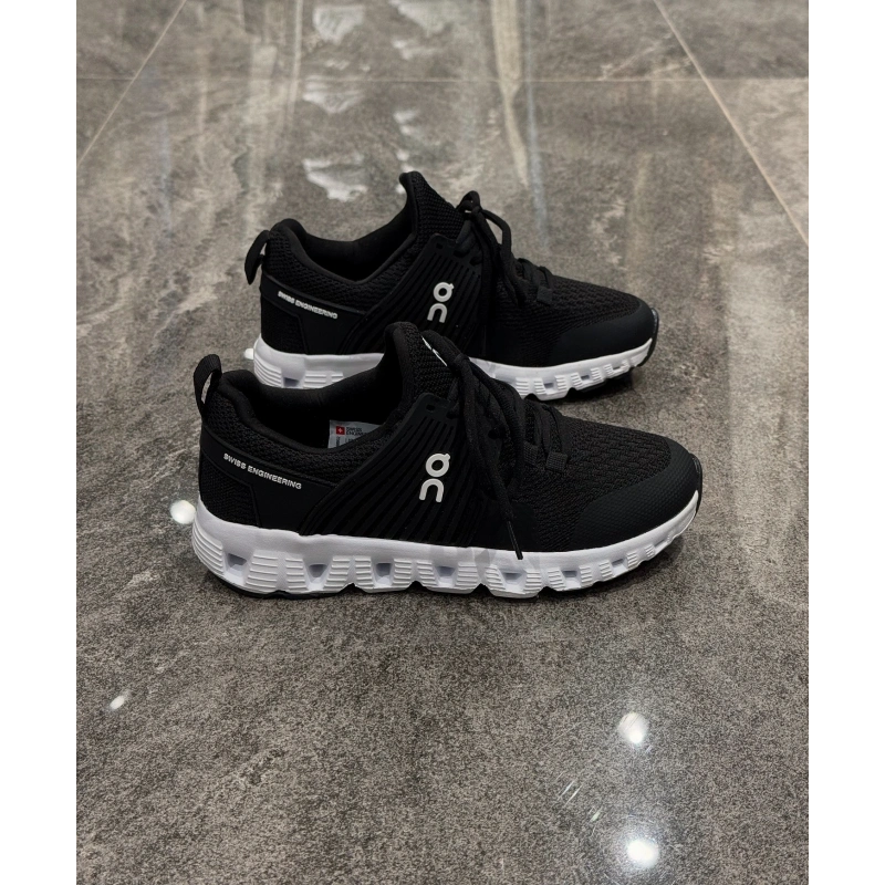 On Cloudswift Siyah Beyaz Detaylı