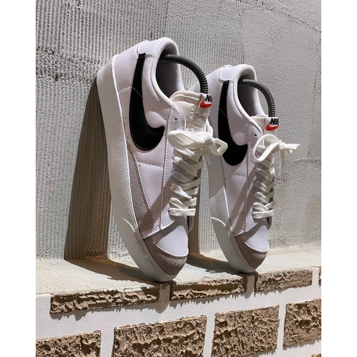 Nıke Blazer Low Beyaz--Siyah