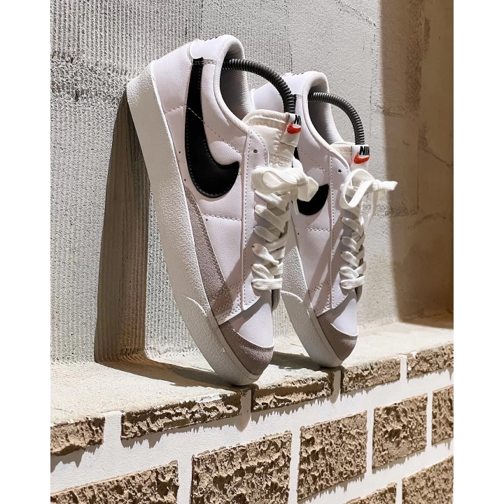 Nıke Blazer Low Beyaz--Siyah