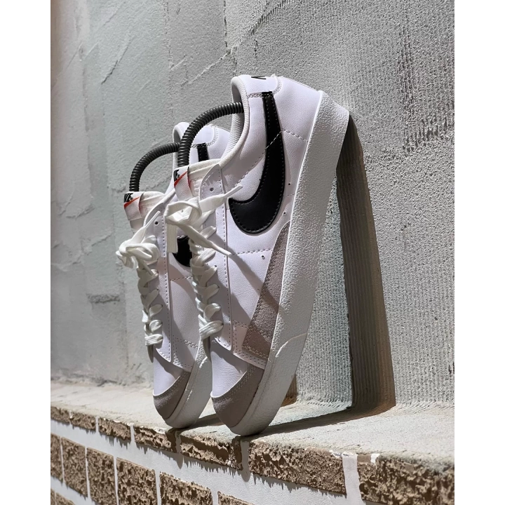 Nıke Blazer Low Beyaz--Siyah