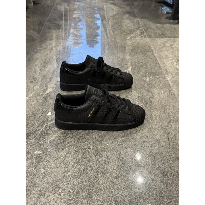 Adidas Süperstar Siyah Benekli Rugan Detaylı Spor Ayakkabı