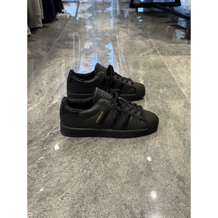 Adidas Süperstar Siyah Benekli Rugan Detaylı Spor Ayakkabı
