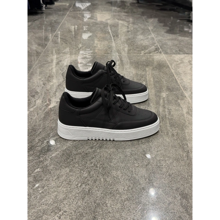 Marco Siyah Beyaz Taban Detaylı Spor Ayakkabı