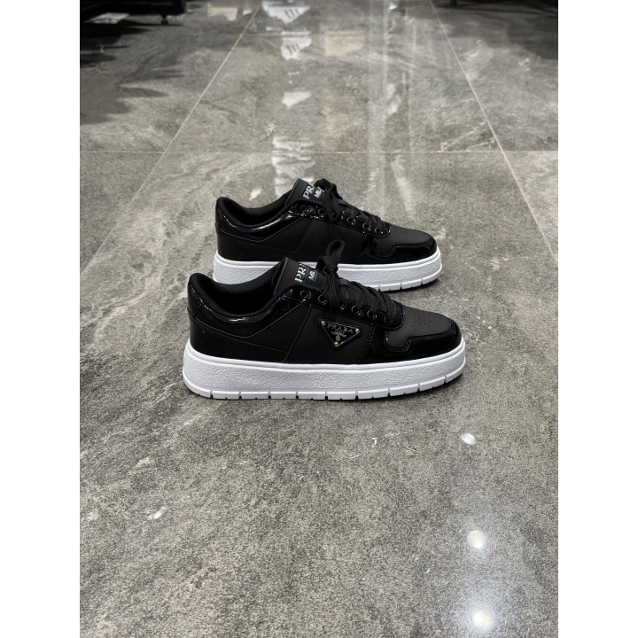 Prada Monolith Low Siyah Spor Ayakkabı