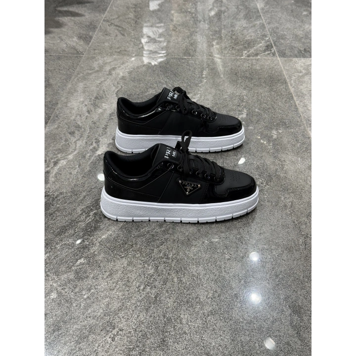Prada Monolith Low Siyah Spor Ayakkabı