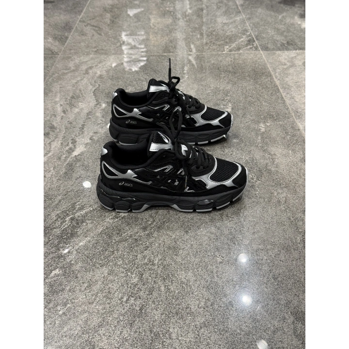 Asıcs Gel-Nyc Chunky Siyah Detaylı Spor Ayakkabı