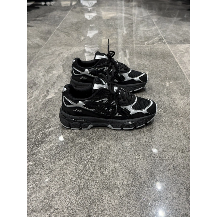 Asıcs Gel-Nyc Chunky Siyah Detaylı Spor Ayakkabı