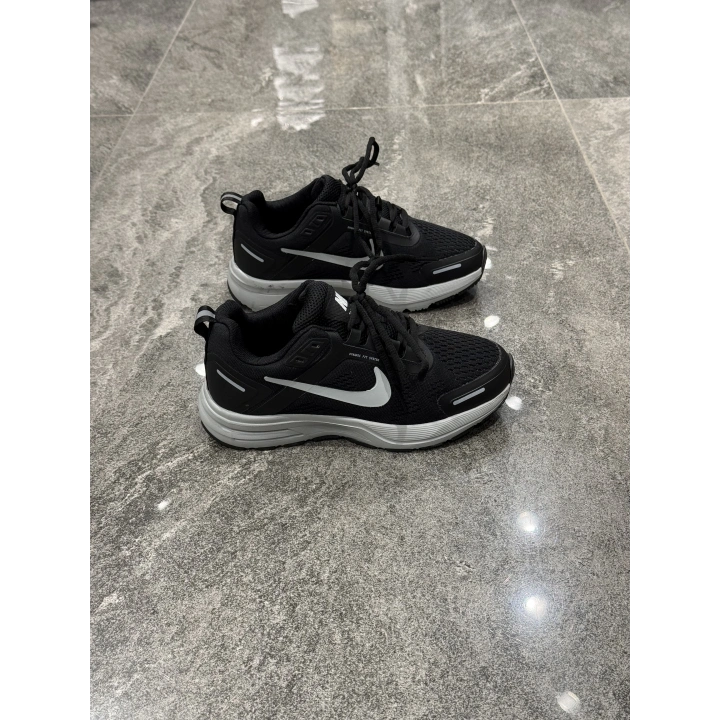 Nıke Run Swift 2 Siyah Spor Ayakkabı