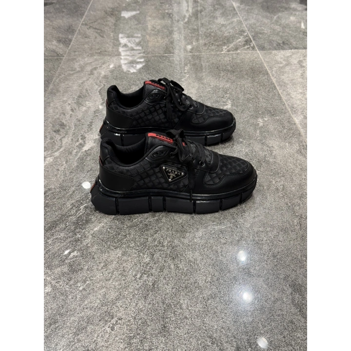 Prada Milano Siyah Desenli Air Taban Detaylı Spor Ayakkabı