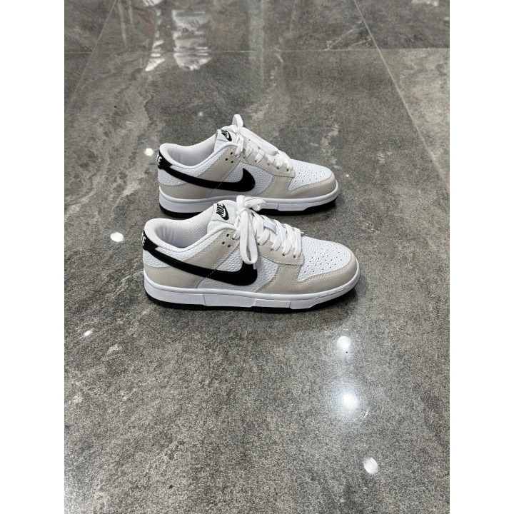 Nike Dunk Low SB Beyaz Siyah Detaylı Spor Ayakkabı
