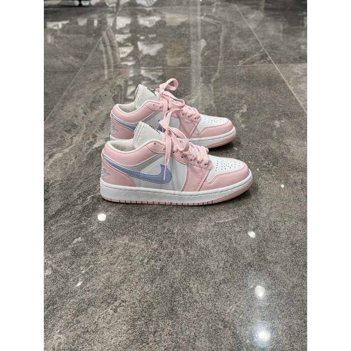 Nıke Jordan Beyaz Pembe Lila Detaylı Spor Ayakkabı