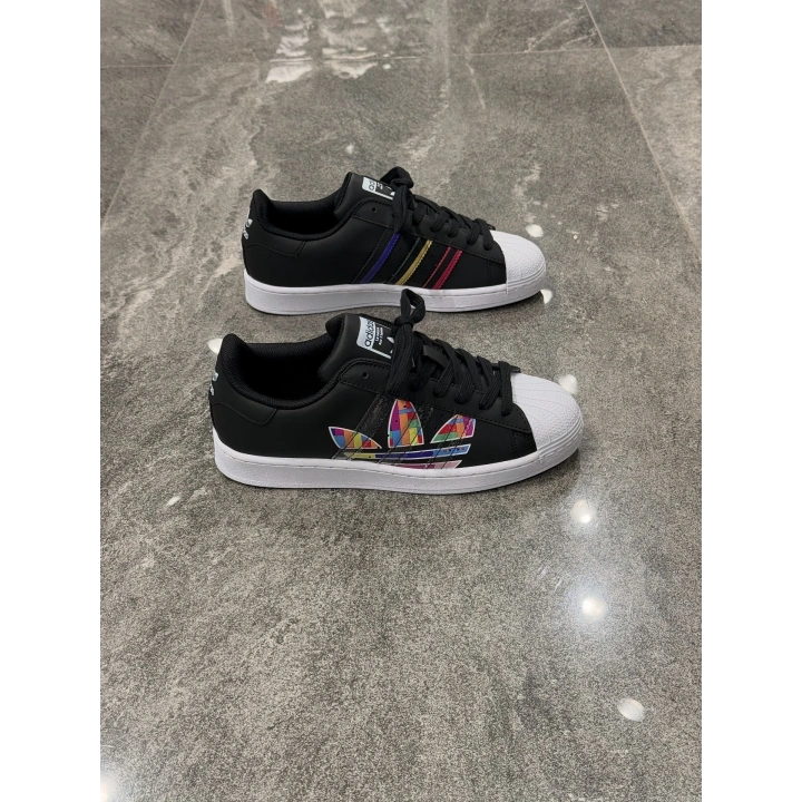 Adidas Süperstar Siyah Beyaz Taban Rainbow Multicolar Logo