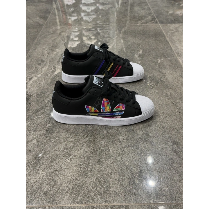 Adidas Süperstar Siyah Beyaz Taban Rainbow Multicolar Logo
