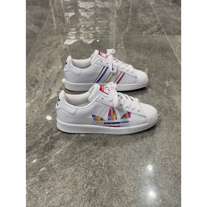 Adidas Süperstar Beyaz Rainbow Multicolar Logo