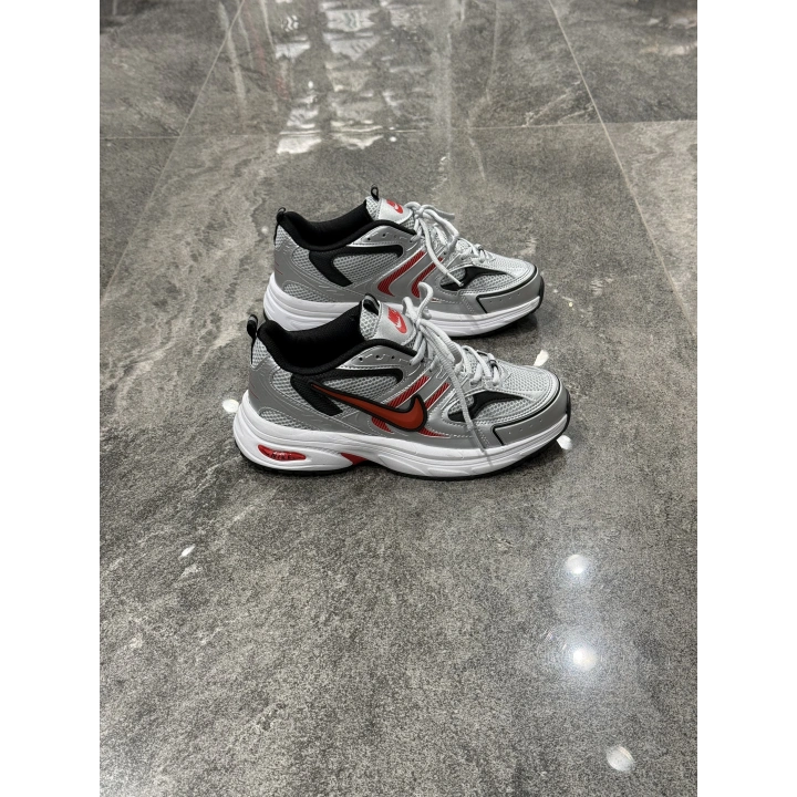 Nıke Lnitiator Gümüş Siyah Kırmızı Detaylı Spor Ayakkabı