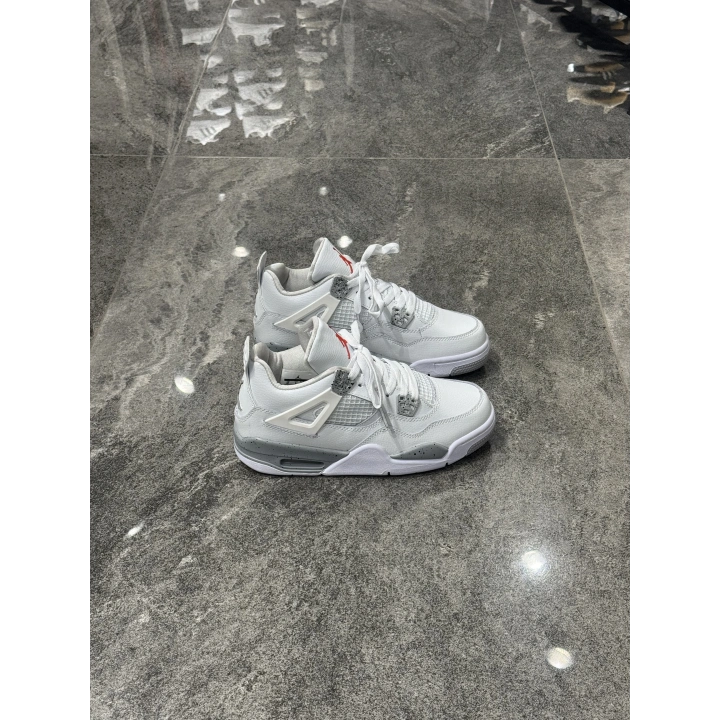 Air Jordan 4 White Grey Sneaker