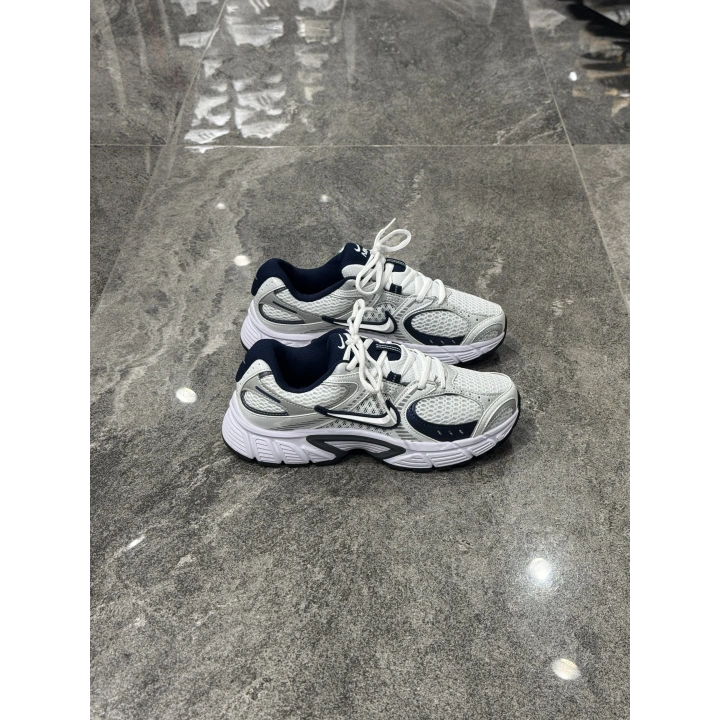 Nıke Zoom Vomero 5 Beyaz Lacivert Spor Ayakkabı