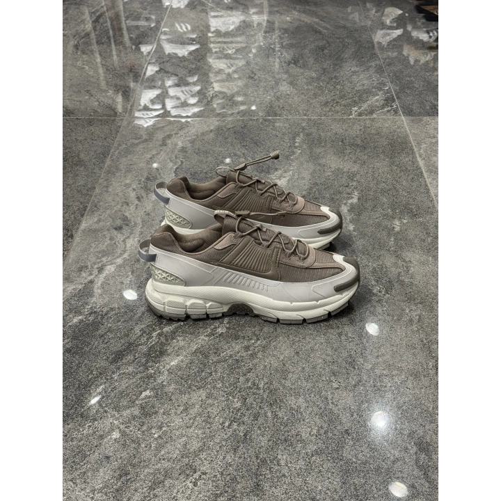 Nıke Vomero İnspired Vizon Krem Taban Spor Ayakkabı