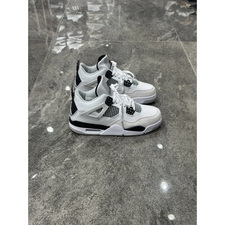Air Jordan 4 White Black Sneaker
