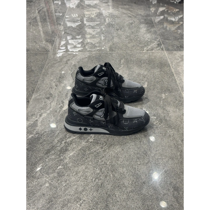 Louıs Vuıtton Siyah Run Away Sneaker