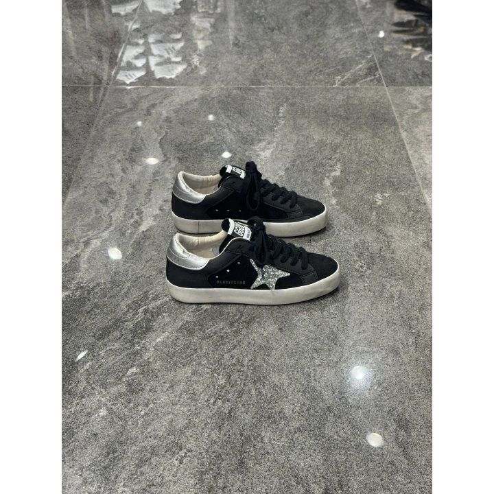 Golden Goose sstar Siyah Gümüş Yıldız Detaylı Spor Ayakkabı