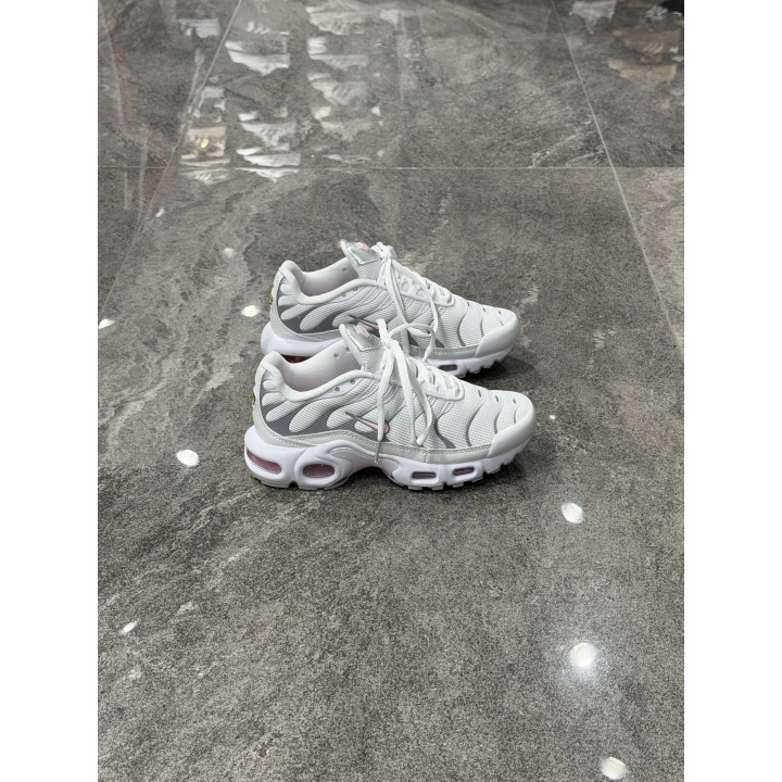 Nıke Air Plus Tn Beyaz Pembe Detaylı Spor Ayakkabı