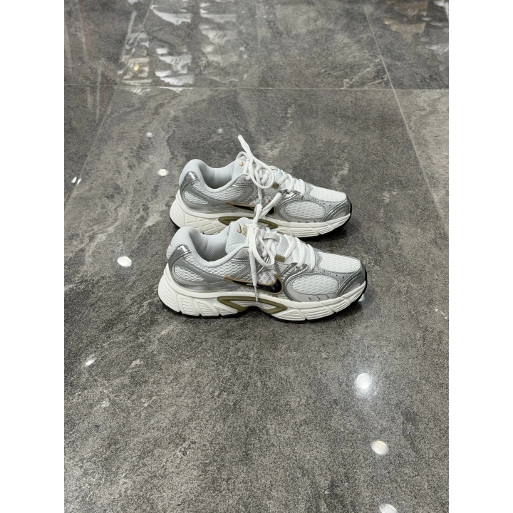 Nıke Zoom Vomero 5 Metallic Gold Spor Ayakkabı