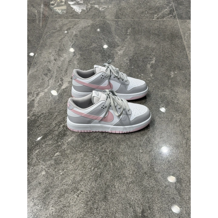 Nıke Dunk Gri Beyaz Pembe Detaylı Spor Ayakkabı